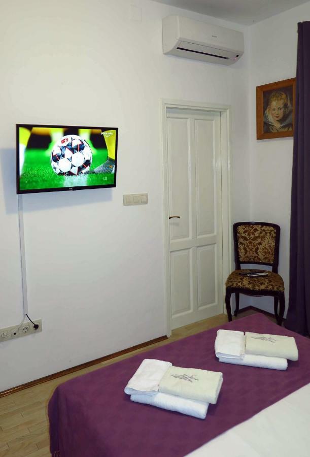 Nada Villa